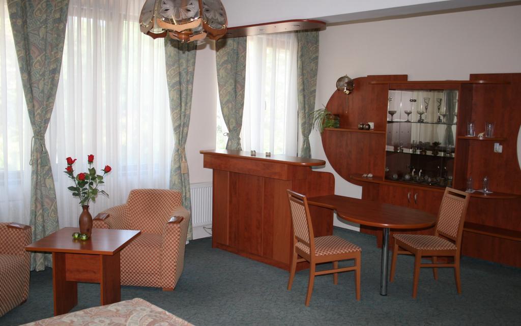 Hotel Nicol Plovdiv Eksteriør billede