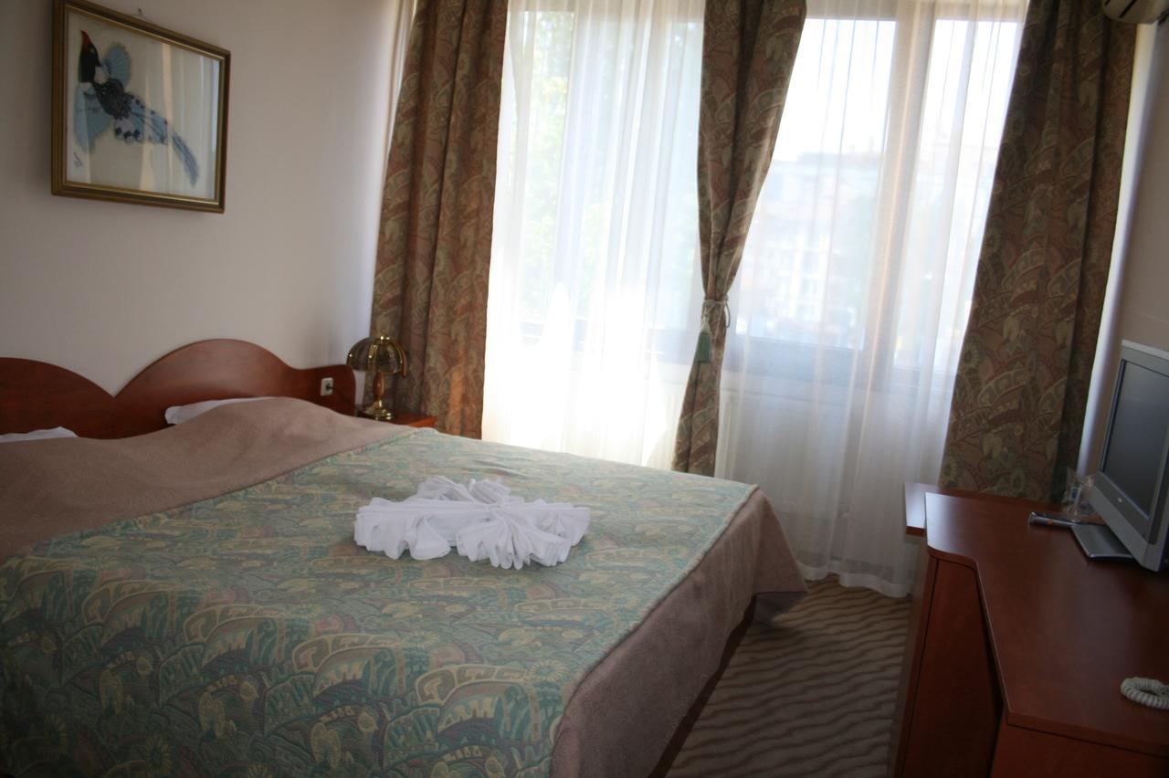 Hotel Nicol Plovdiv Eksteriør billede