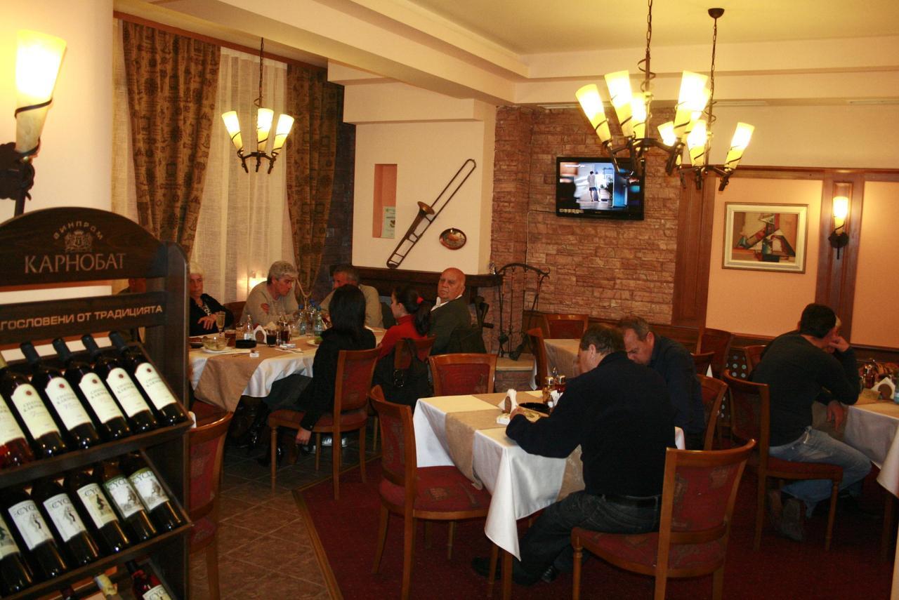 Hotel Nicol Plovdiv Eksteriør billede